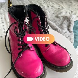 Girl Kids boot size 1 by dr. Martens